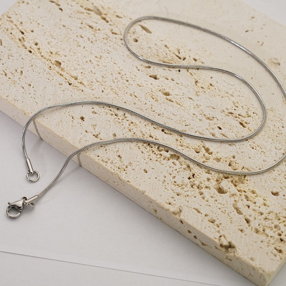 Square Snake Chain Necklace, Light Luxury Niche Titanium Steel Necklace, Unisex Versatile Sweater Chain, Light Luxury High-End Feel